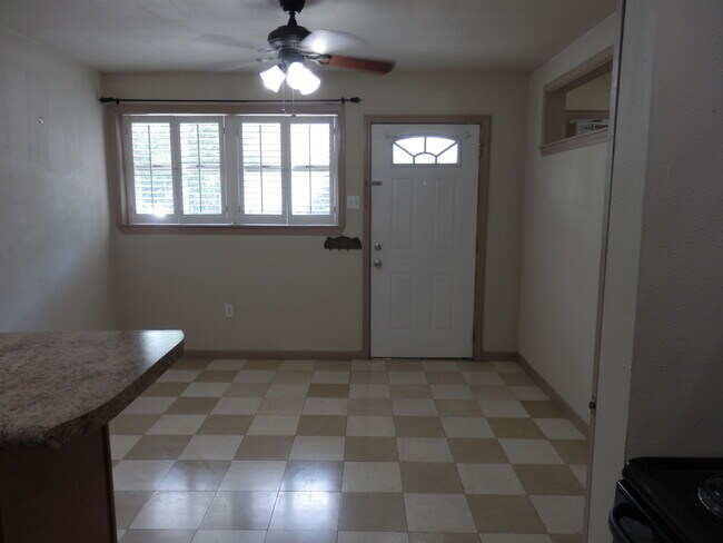 Building Photo - 136 Labarre Dr
