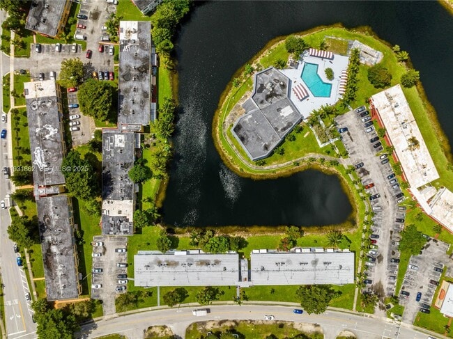 Foto del edificio - 20310 NE 2nd Ave