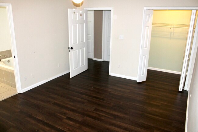 Foto del edificio - 100 Tyger Meadow Rd