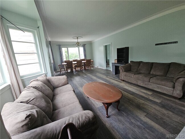 Foto del edificio - 3663 Seneca St