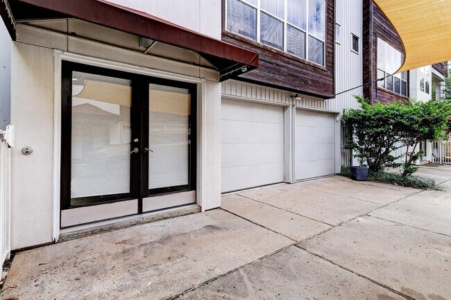 Foto del edificio - 616 Lester St
