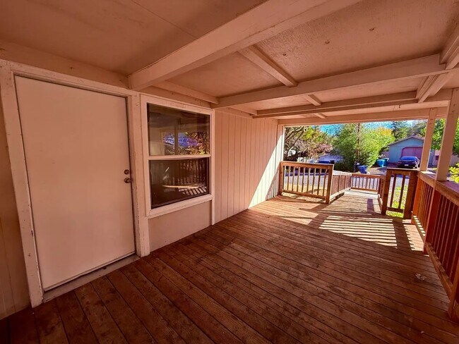 Foto del edificio - 28 Westwood Way