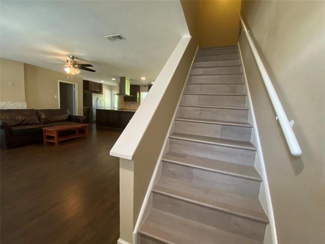 Foto del edificio - 732 Melrose Dr