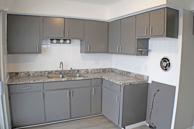 Foto del edificio - Newly Updated Duplex in Middletown!
