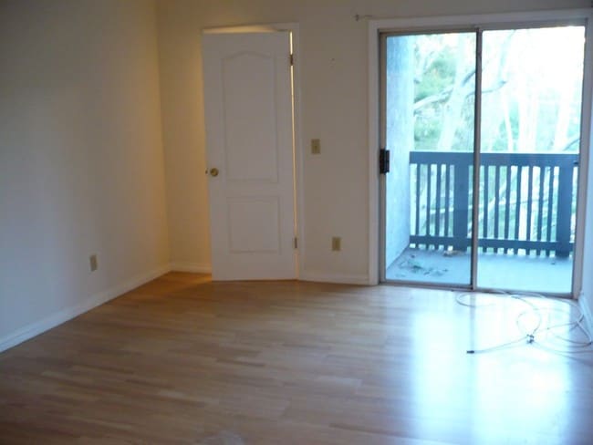 Master bedroom - 3604 W Estates Ln