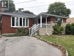 Building Photo - 1107 Mohawk Rd E