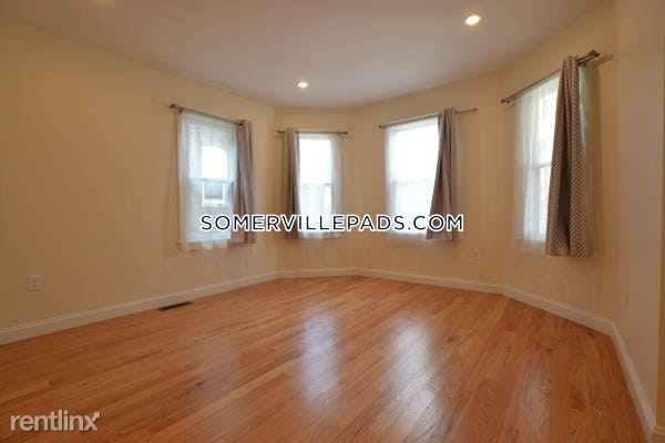 Building Photo - 4 br, 3 bath  - 5 Curtis St # H