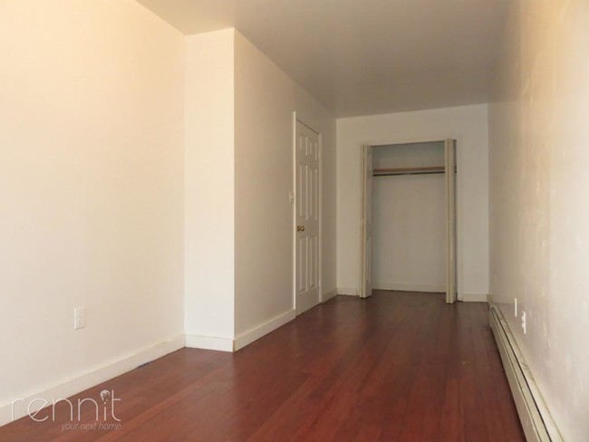 Foto del edificio - 1026 Broadway