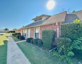 Building Photo - 6899 NW Willow Springs Dr