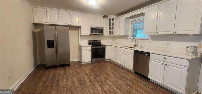 Foto del edificio - 425 Hillcrest Rd NW