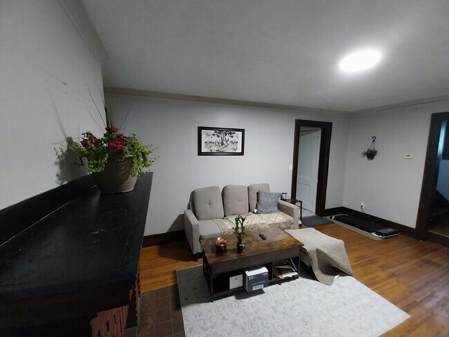 Foto del edificio - 1181 S Plymouth Ave