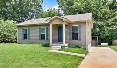 Building Photo - 413 Hietts Ln