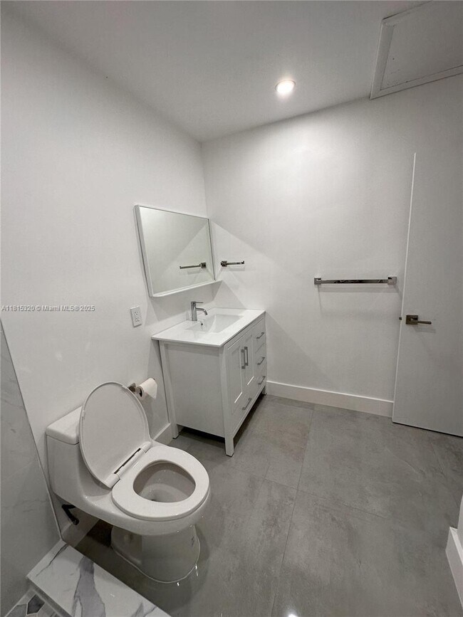 Foto del edificio - 2785 SW 33rd Ave