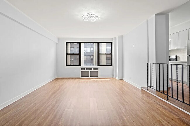 Foto del edificio - 9834 63rd Dr