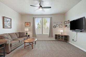 Building Photo - 187 S Riggs Spg Ave