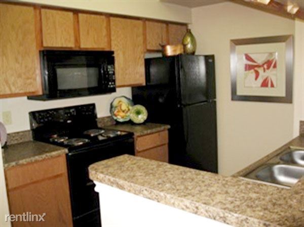 Primary Photo - 3 br, 2 bath Condo - 400 S Highway 360 Fla...