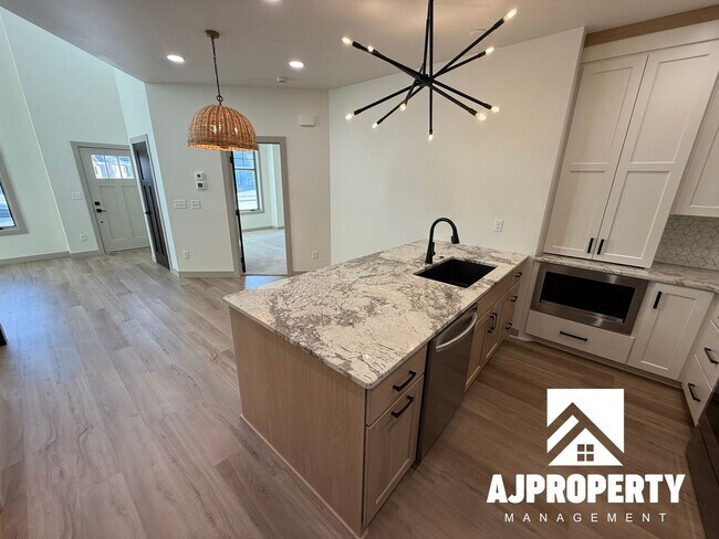 Foto del edificio - 8609 W Shoreline Pl