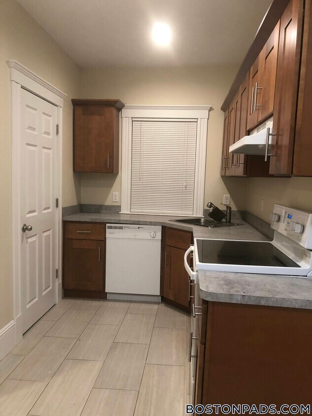 Foto principal - 408 Neponset Ave