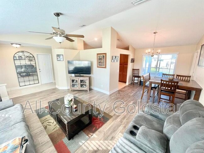 Building Photo - 20416 Calder Ave