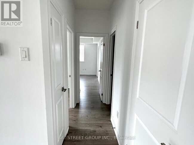 Building Photo - 2333 Sawgrass Dr