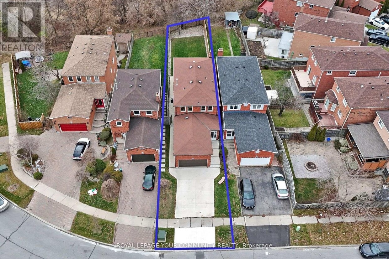 Photo principale - 136 Woodcroft Ln