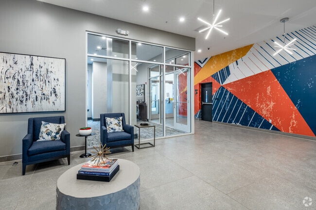 Lobby Photo - SilverLake
