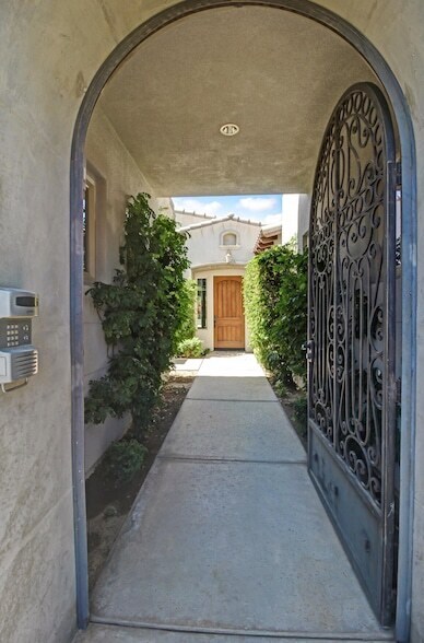 Building Photo - 81075 Giacomo Way