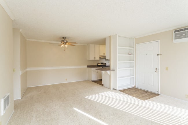 2 BR, 2 BA - 884 SF - Park Bonita