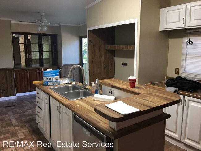 Foto del edificio - 7294 Golden Meadows Rd