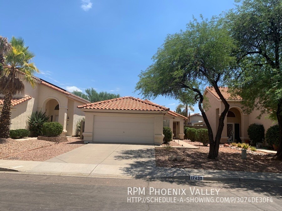 3 Bed/2 Bath Single Story N. Phx Home Read... House Rental in Phoenix