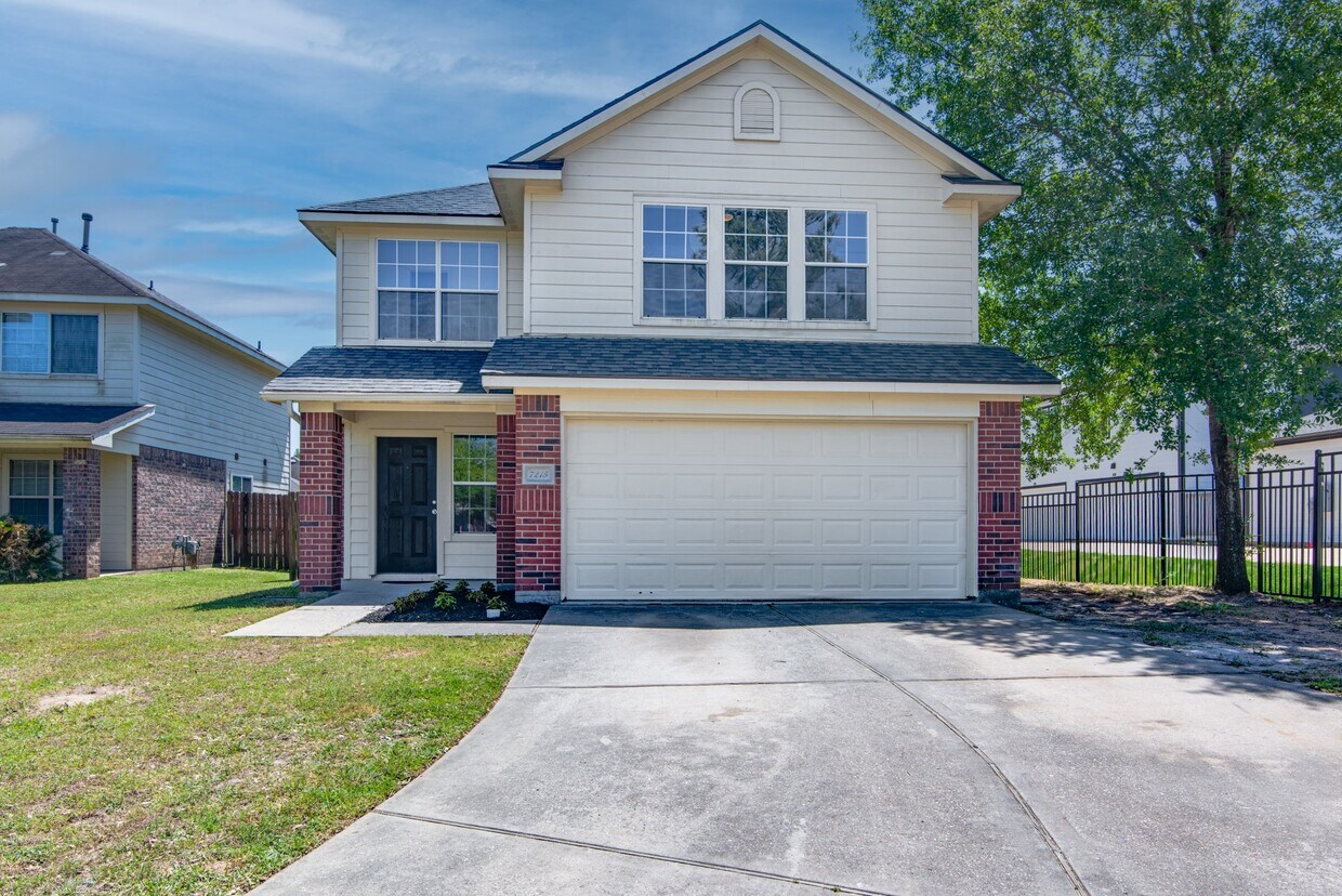 Foto principal - 7215 Autumn Day Ct