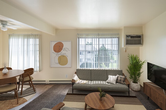 Building Photo - River Raisin Apartments