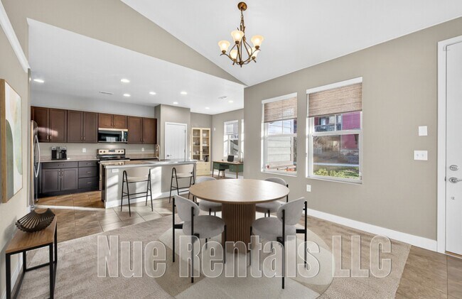 Foto del edificio - 549 Brennan Cir