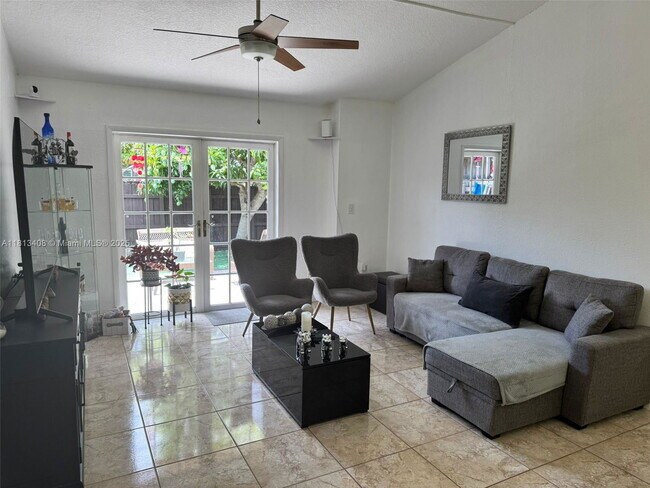 Foto del edificio - 2310 Plum Ct