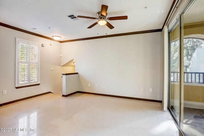 Foto del edificio - 8539 Gate Pkwy W