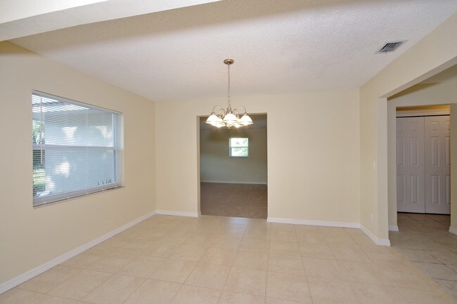 Building Photo - 7413 Navel Tree Ct