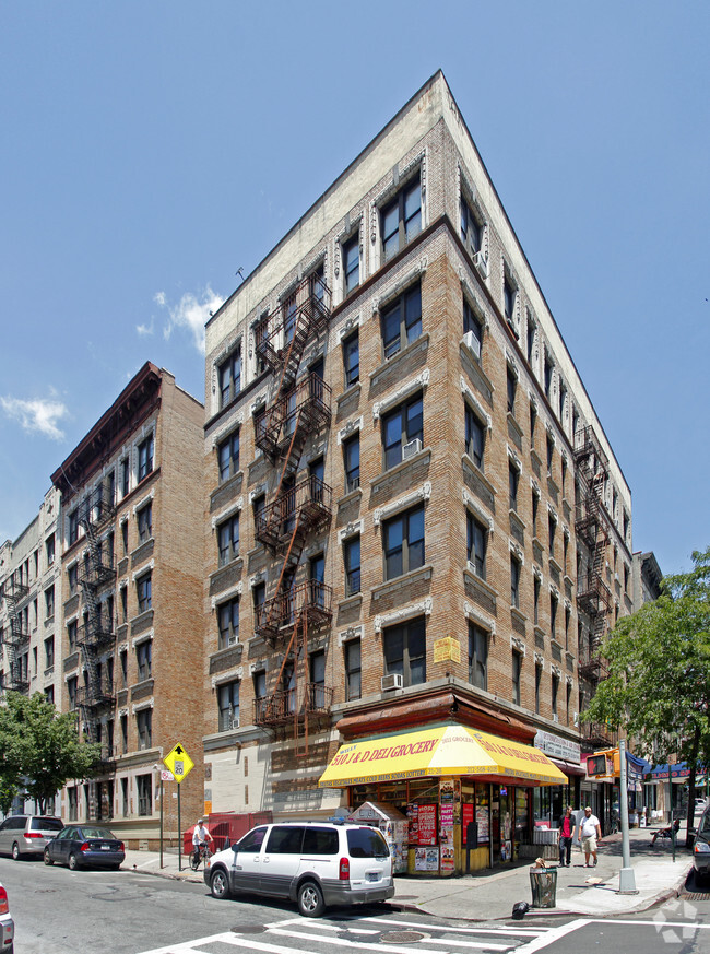 Building Photo - 501 W 169th St
