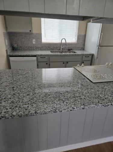 Photo - 1000 LAKE OF THE WOODS Blvd Unit 201 Apartment