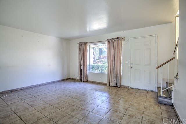 Building Photo - 2135 E Aroma Dr