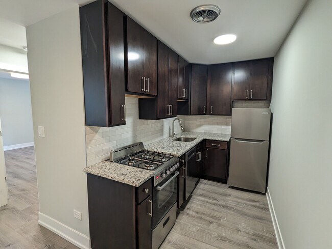 Foto del edificio - 456 W Barry Ave