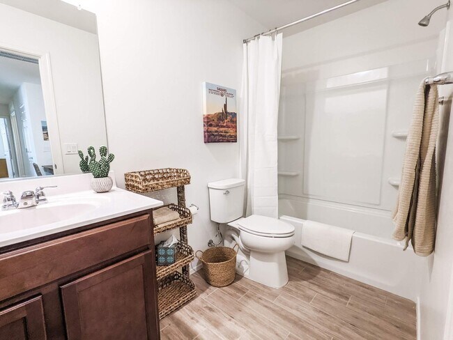 Building Photo - Brand New Home in Central Tucson