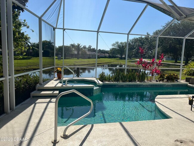 Foto del edificio - 6129 Pheasant Ridge Dr