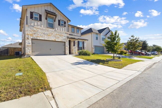 Building Photo - 2319 Castello Wy