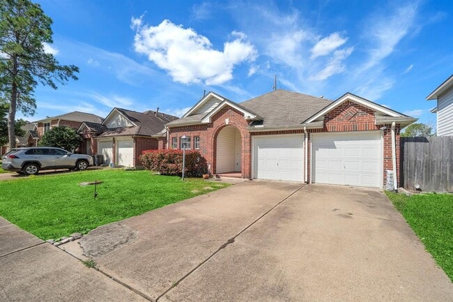 Building Photo - 12314 Grove Meadow Dr