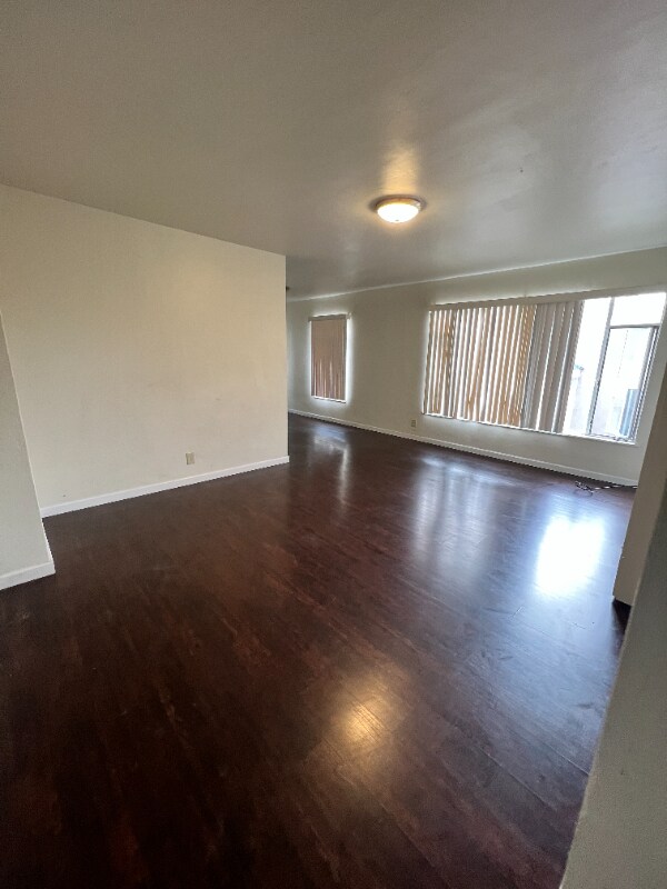 Building Photo - 3112 14th Ave