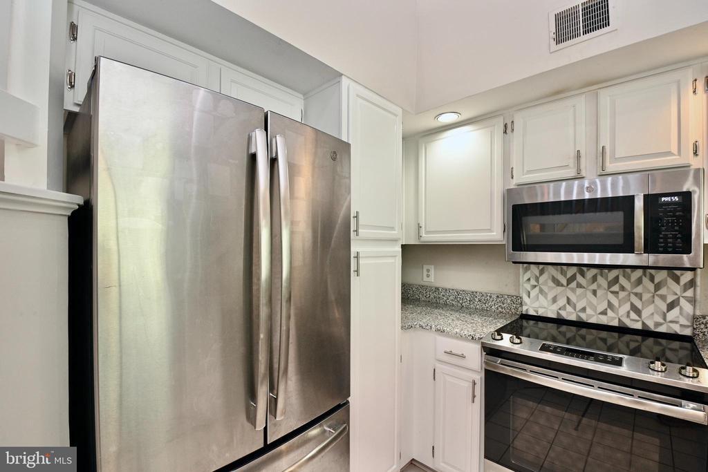 Foto principal - 6854 Brindle Heath Way
