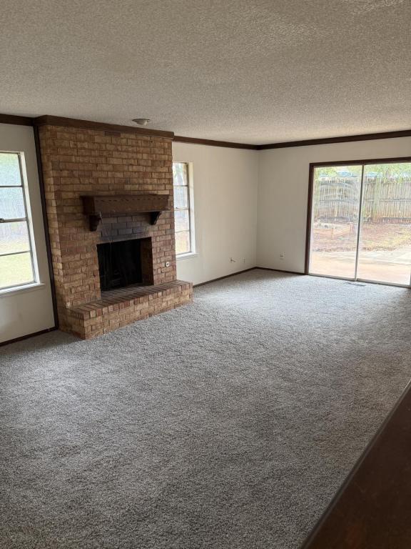 Building Photo - 6400 Galaxie Dr