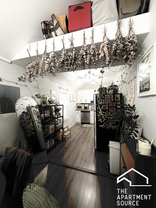 Foto del edificio - 958 W 19th St