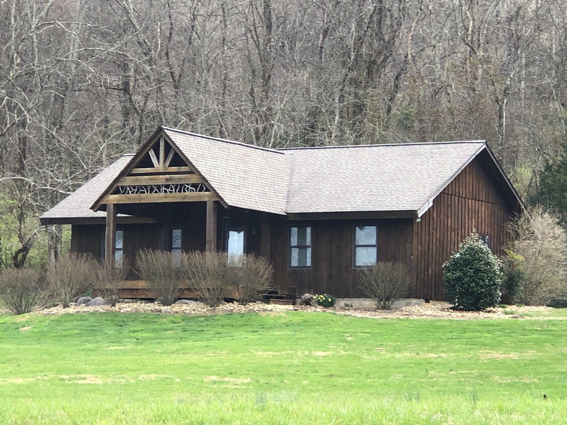 Primary Photo - Beautiful private cabin in the country!!!