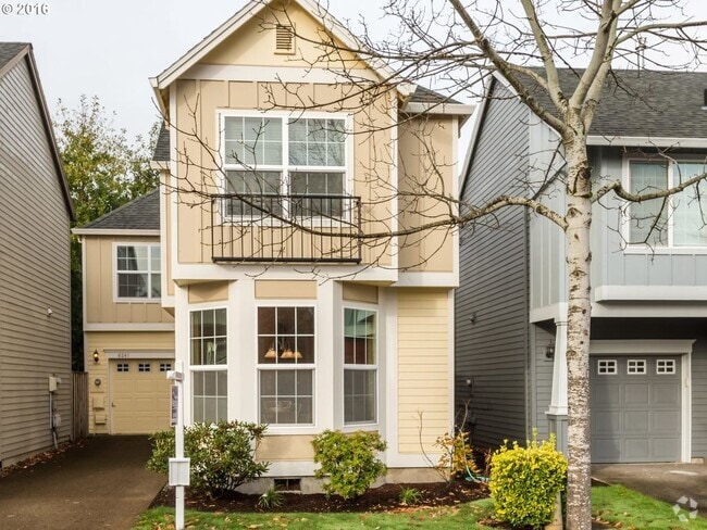 Building Photo - 6241 SW 205th Avenue